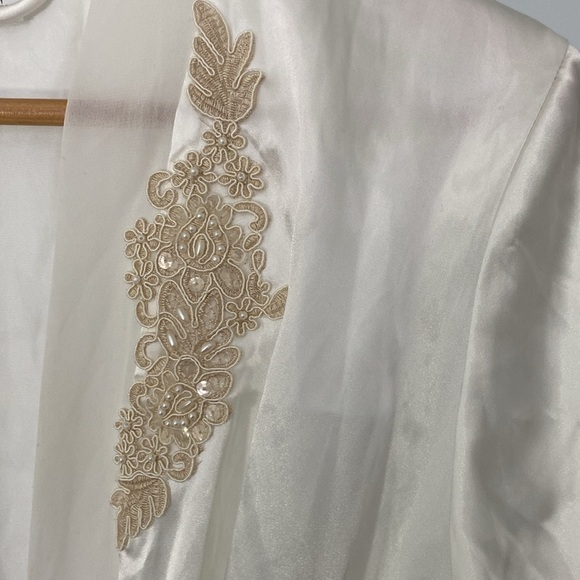 Linea Donatella Bridal Wrap, Short Robe L/XL - Picture 4 of 7